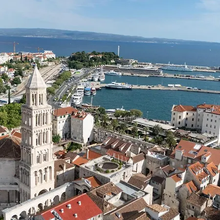 Rooms Toni Palace 4* Split