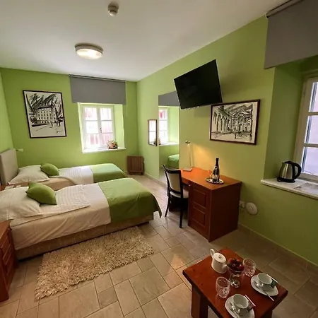 Rooms Toni Palace Gostinjska kuća