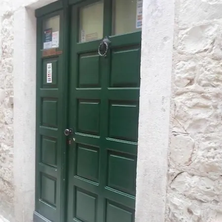 Rooms Toni Palace Gostinjska kuća 4*